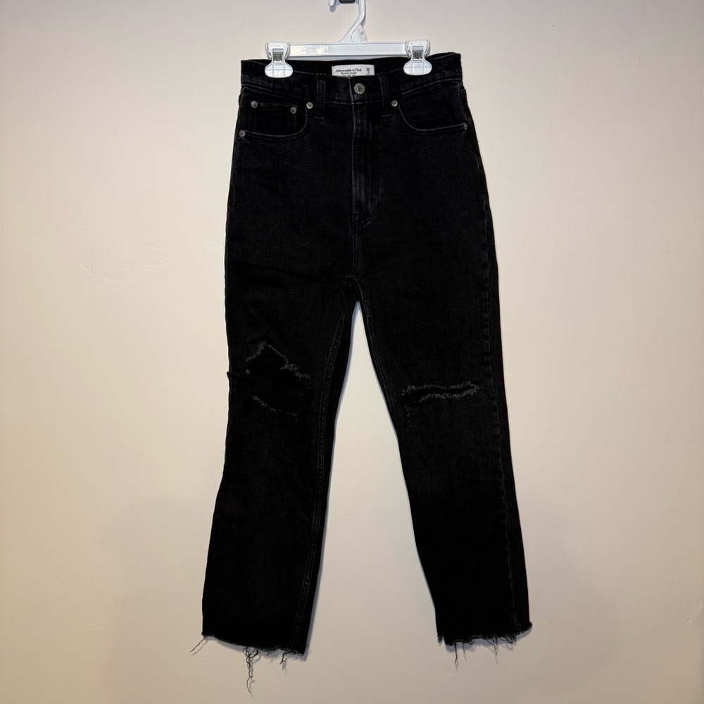 ABERCROMBIE Black Ankle Straight Ultra High Rise 26 Reg Distressed Knees Raw Hem
